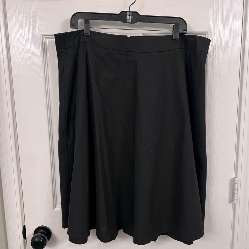Elegant Black Women's Skirt